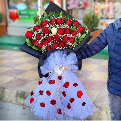 21 Güllü İsteme Çiçeği ''Gerçek Aşkın Anlamı.''